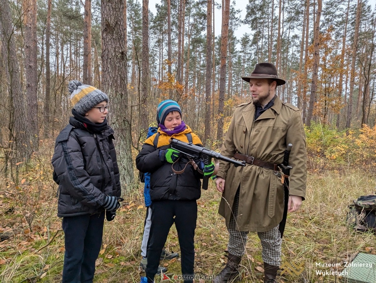 Gra terenowa Ostrołęckie ścieżki Niepodległej [09.11.2024] - zdjęcie #60 - eOstroleka.pl