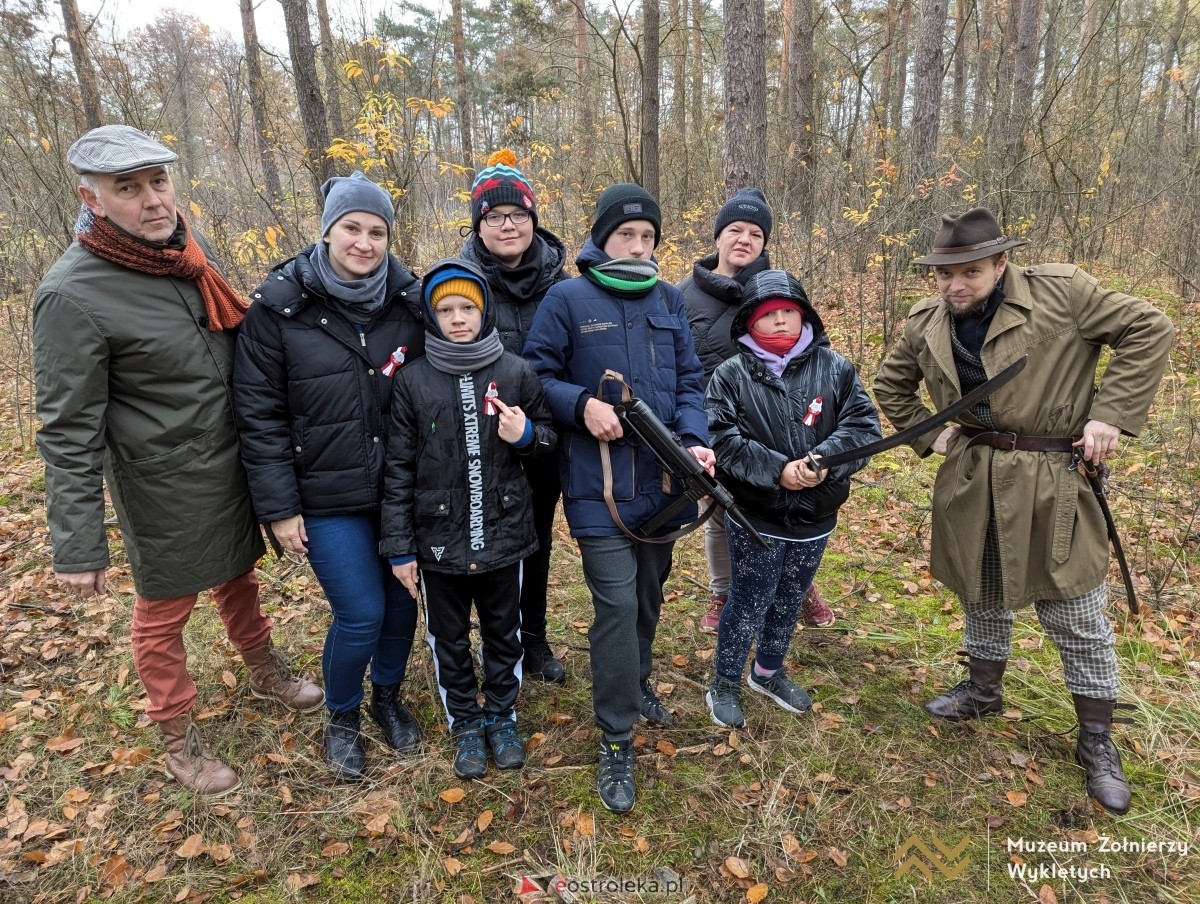 Gra terenowa Ostrołęckie ścieżki Niepodległej [09.11.2024] - zdjęcie #55 - eOstroleka.pl