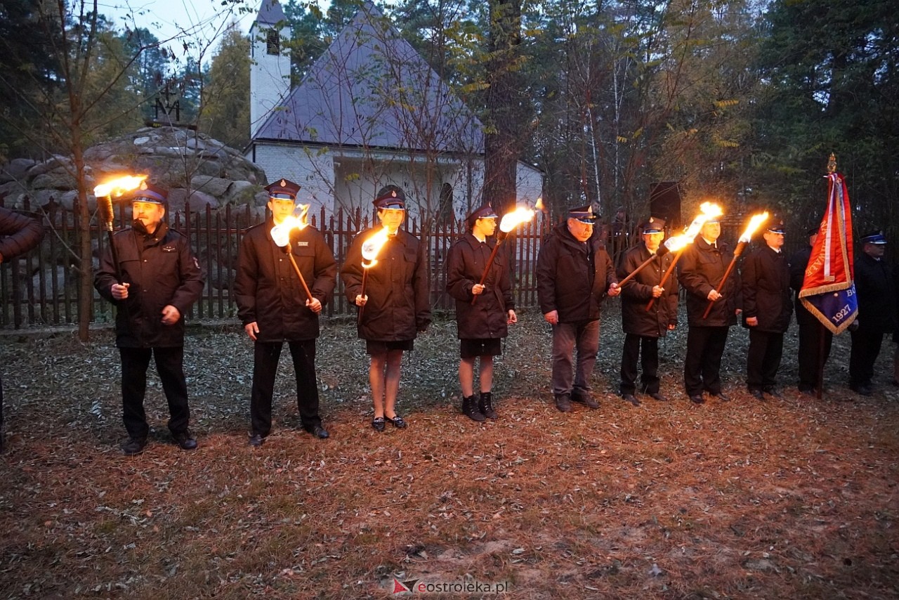Uroczystości patriotyczne w Kamiance [9.11.2024] - zdjęcie #56 - eOstroleka.pl