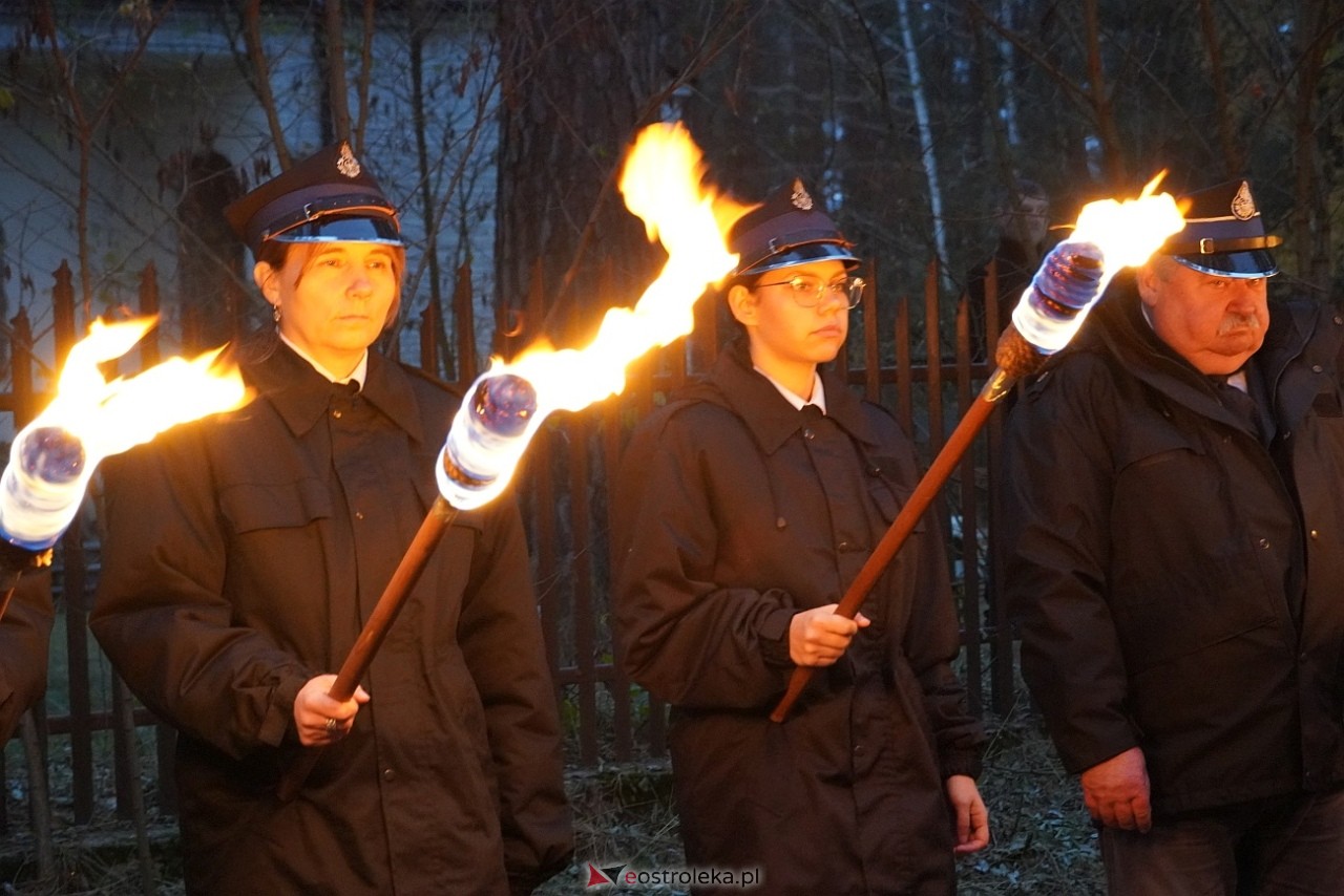 Uroczystości patriotyczne w Kamiance [9.11.2024] - zdjęcie #48 - eOstroleka.pl