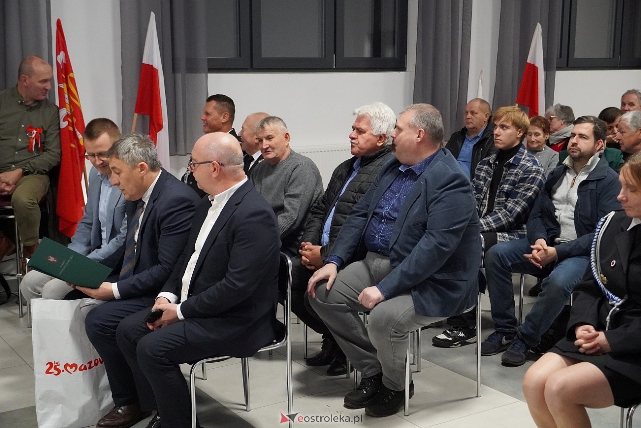 Uroczystości patriotyczne w Kamiance [9.11.2024] - zdjęcie #41 - eOstroleka.pl