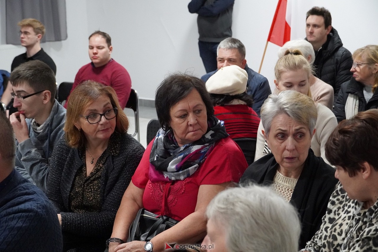 Uroczystości patriotyczne w Kamiance [9.11.2024] - zdjęcie #36 - eOstroleka.pl