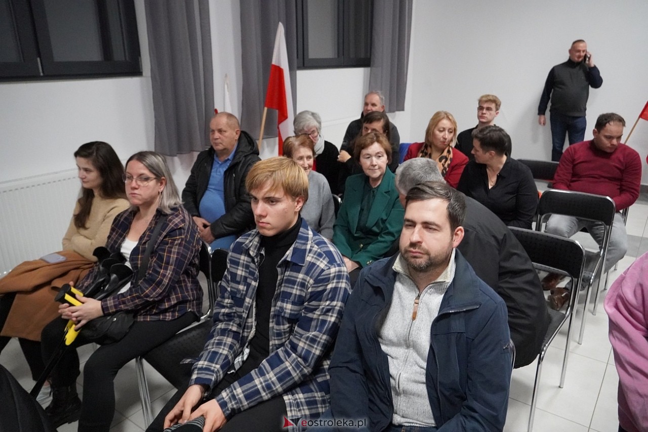 Uroczystości patriotyczne w Kamiance [9.11.2024] - zdjęcie #26 - eOstroleka.pl