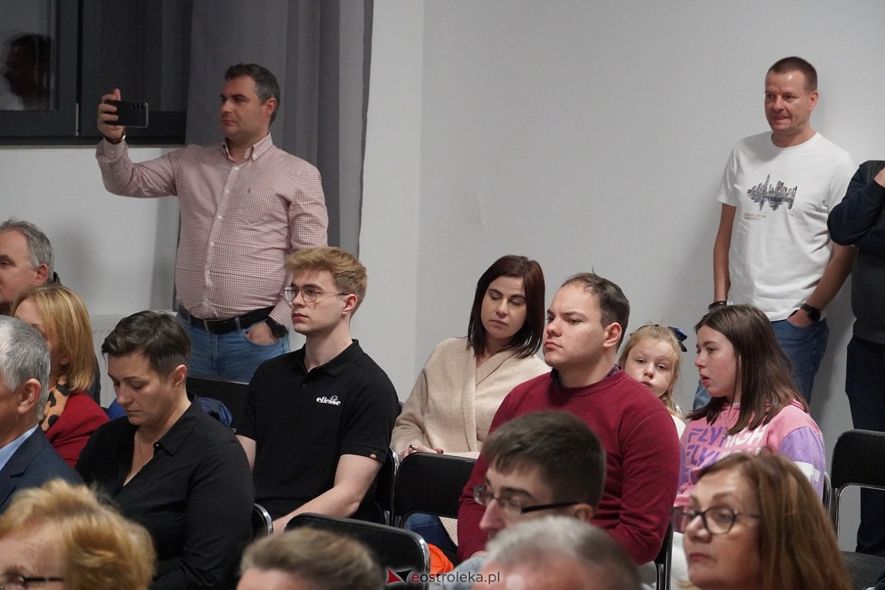 Uroczystości patriotyczne w Kamiance [9.11.2024] - zdjęcie #22 - eOstroleka.pl