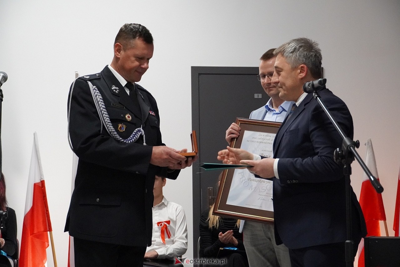 Uroczystości patriotyczne w Kamiance [9.11.2024] - zdjęcie #14 - eOstroleka.pl