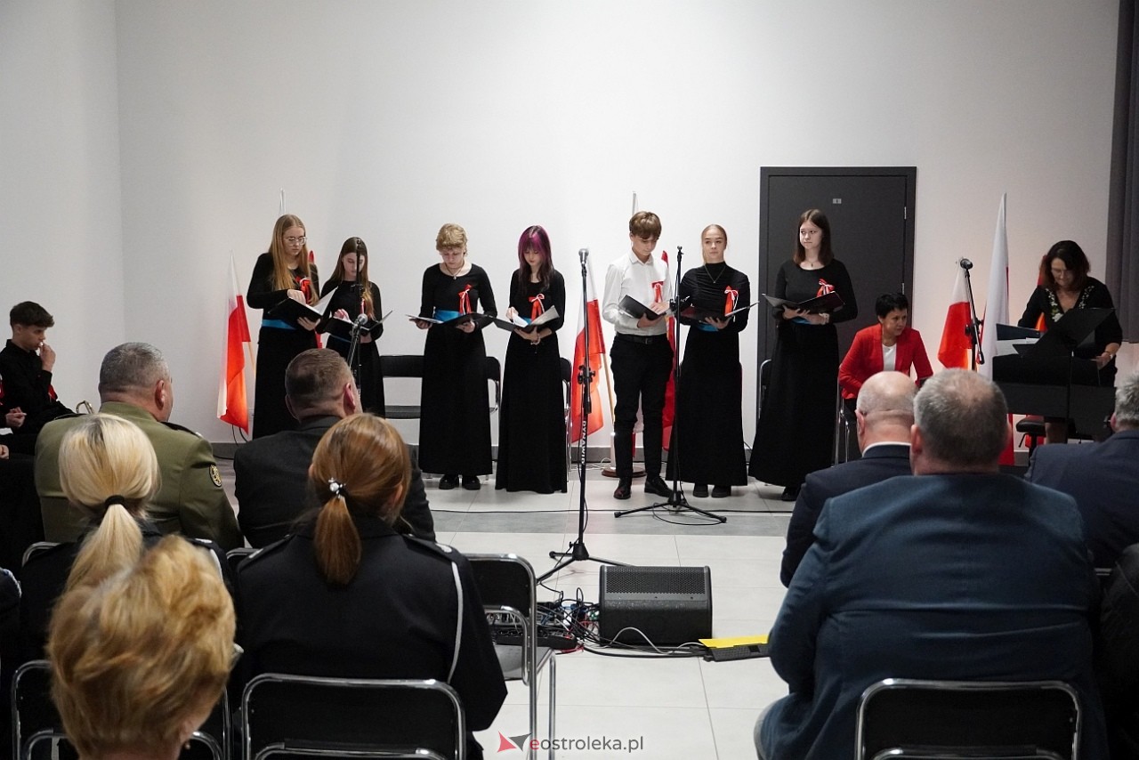 Uroczystości patriotyczne w Kamiance [9.11.2024] - zdjęcie #1 - eOstroleka.pl