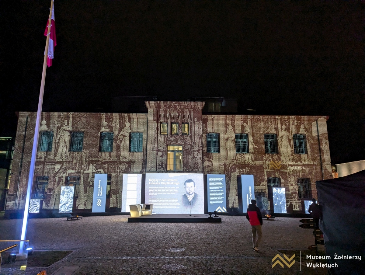 Obchody Narodowego Święta Niepodległości w MŻW [09.11.2024] - zdjęcie #2 - eOstroleka.pl