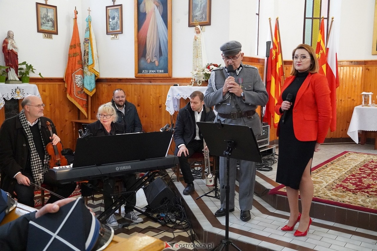 Narodowe Święto Niepodległości w Suchcicach [10.11.2024] - zdjęcie #25 - eOstroleka.pl