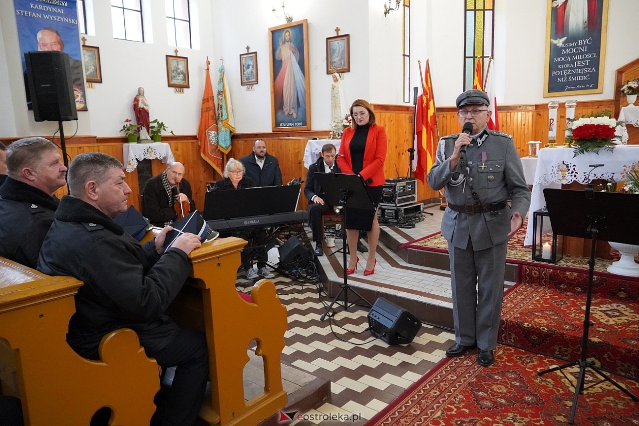 Narodowe Święto Niepodległości w Suchcicach [10.11.2024] - zdjęcie #9 - eOstroleka.pl