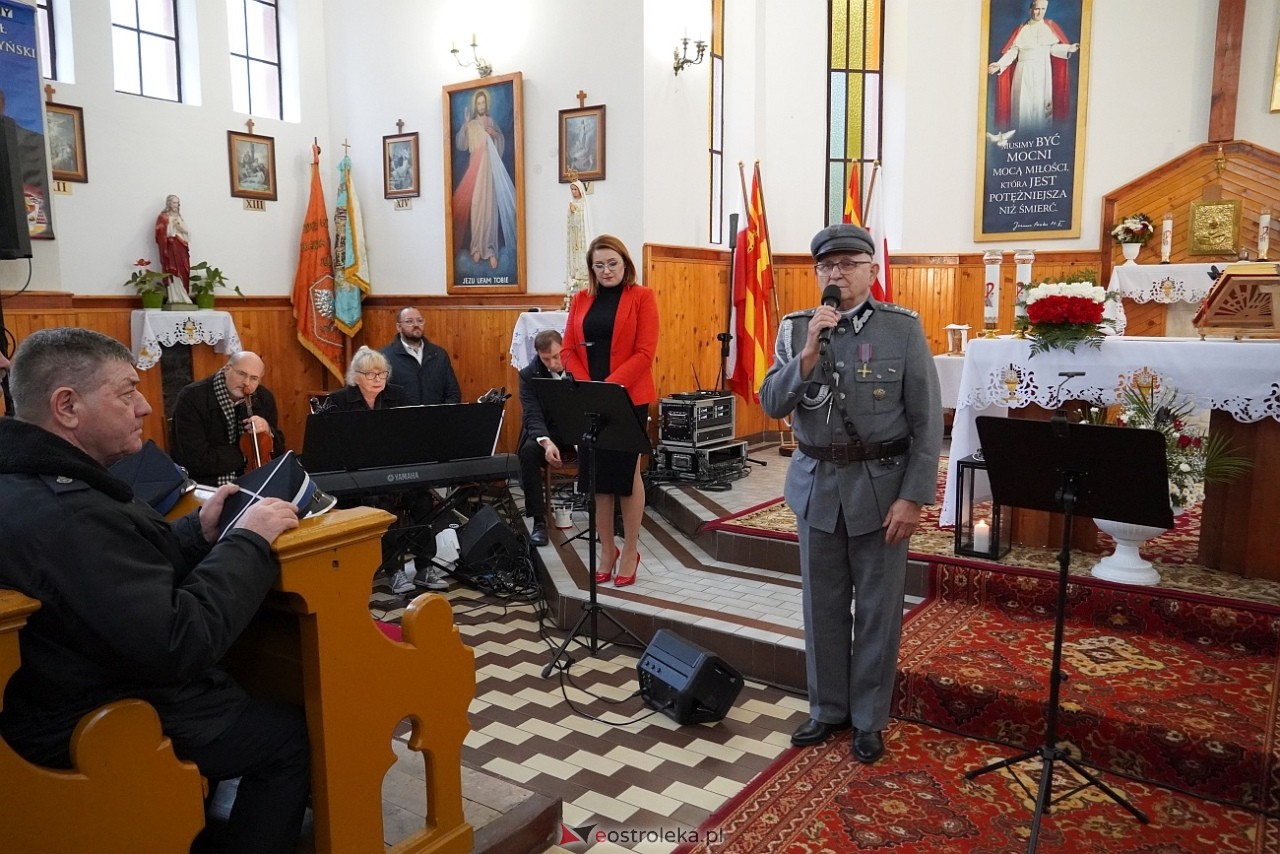 Narodowe Święto Niepodległości w Suchcicach [10.11.2024] - zdjęcie #8 - eOstroleka.pl
