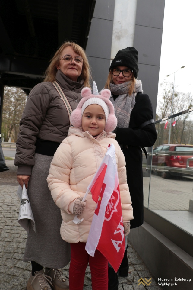 Niepodległa do hymnu w Muzeum Żołnierzy Wyklętych [11.11.2024] - zdjęcie #33 - eOstroleka.pl