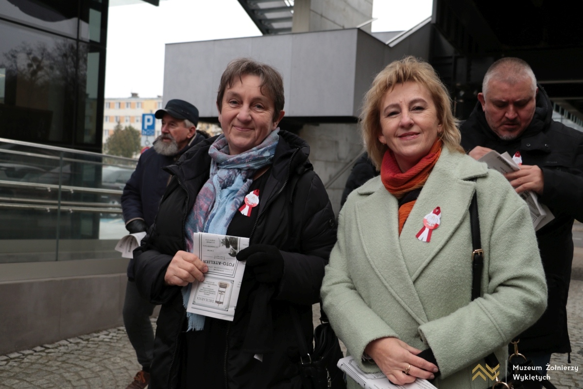 Niepodległa do hymnu w Muzeum Żołnierzy Wyklętych [11.11.2024] - zdjęcie #31 - eOstroleka.pl