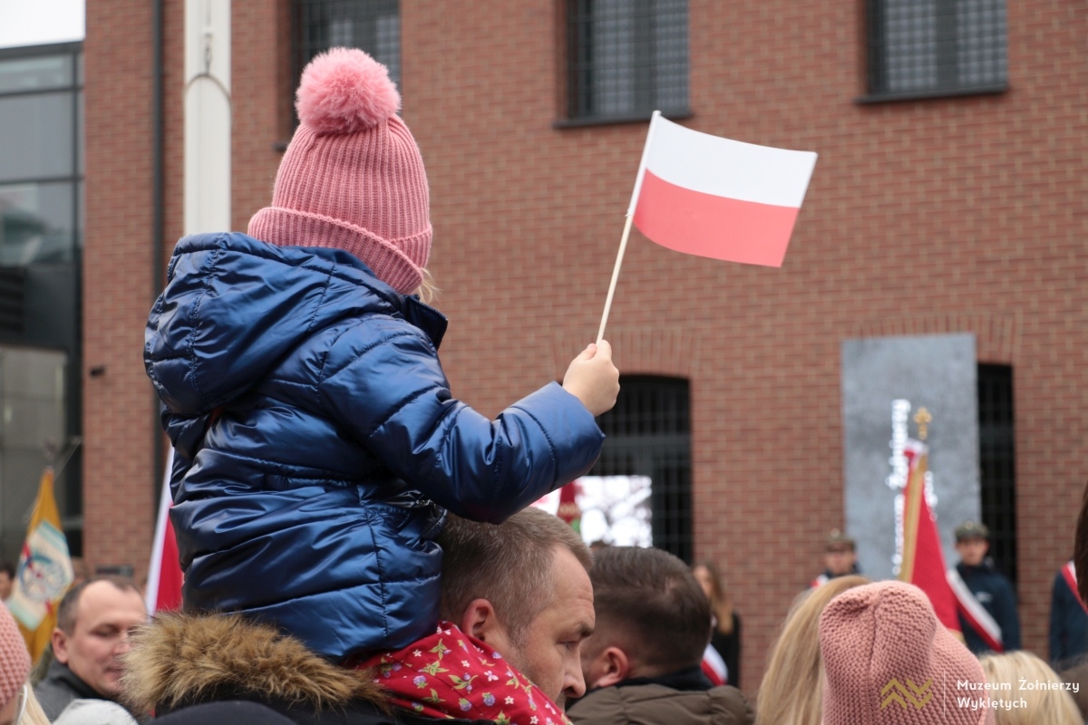 Niepodległa do hymnu w Muzeum Żołnierzy Wyklętych [11.11.2024] - zdjęcie #30 - eOstroleka.pl