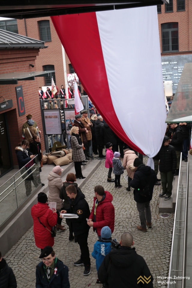 Niepodległa do hymnu w Muzeum Żołnierzy Wyklętych [11.11.2024] - zdjęcie #28 - eOstroleka.pl