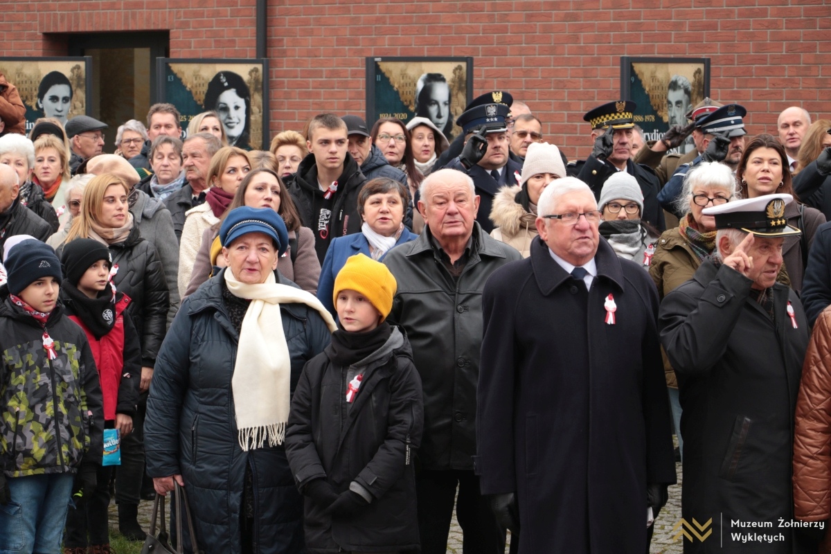 Niepodległa do hymnu w Muzeum Żołnierzy Wyklętych [11.11.2024] - zdjęcie #22 - eOstroleka.pl