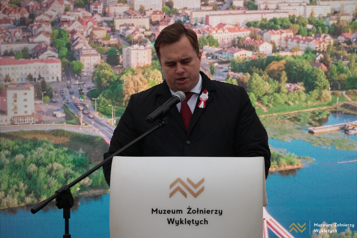 Niepodległa do hymnu w Muzeum Żołnierzy Wyklętych [11.11.2024] - zdjęcie #17 - eOstroleka.pl