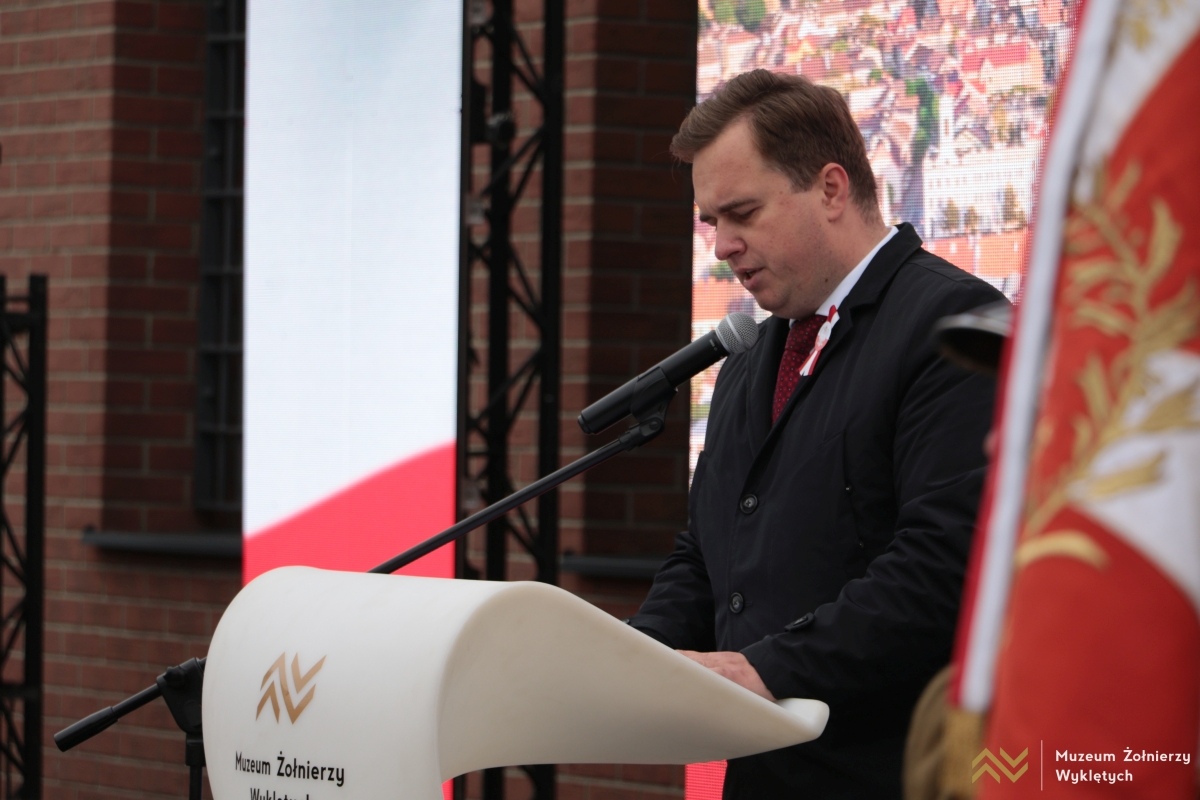 Niepodległa do hymnu w Muzeum Żołnierzy Wyklętych [11.11.2024] - zdjęcie #16 - eOstroleka.pl