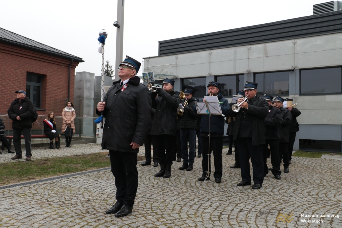 Niepodległa do hymnu w Muzeum Żołnierzy Wyklętych [11.11.2024] - zdjęcie #4 - eOstroleka.pl