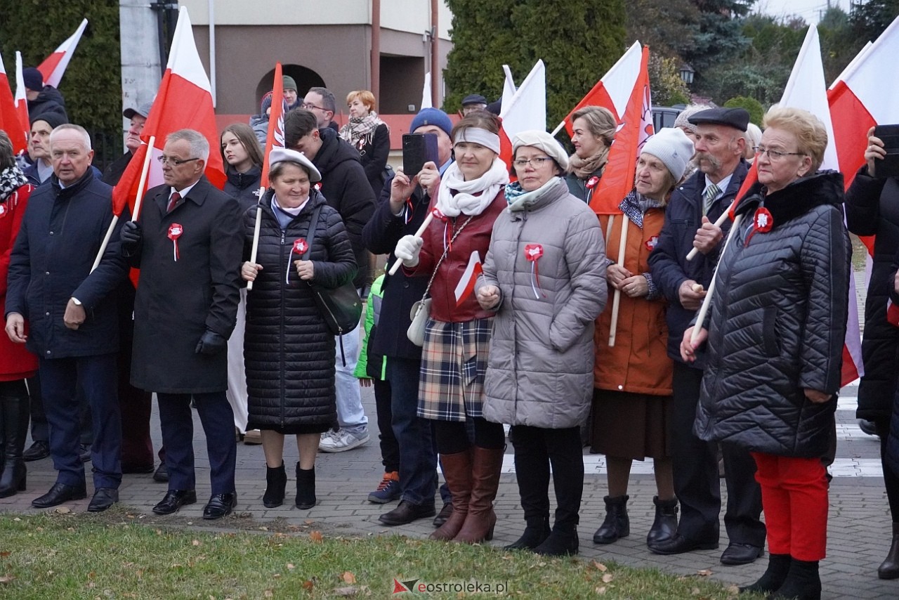 Obchody Narodowego Święta Niepodległości w Olszewie-Borkach [11.11.2024] - zdjęcie #32 - eOstroleka.pl