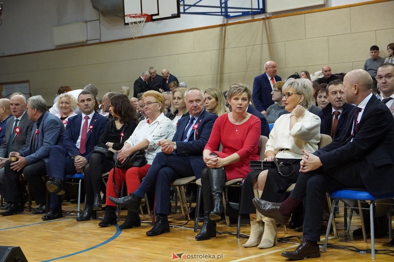 Koncert Białe Róże dla Niepodległej w Olszewie-Borkach [11.11.2024] - zdjęcie #34 - eOstroleka.pl