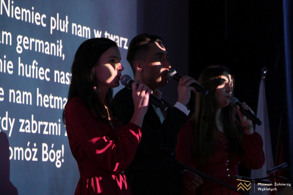 Koncert W hołdzie dla Niepodległej w Muzeum Żołnierzy Wyklętych [11.11.2024] - zdjęcie #21 - eOstroleka.pl