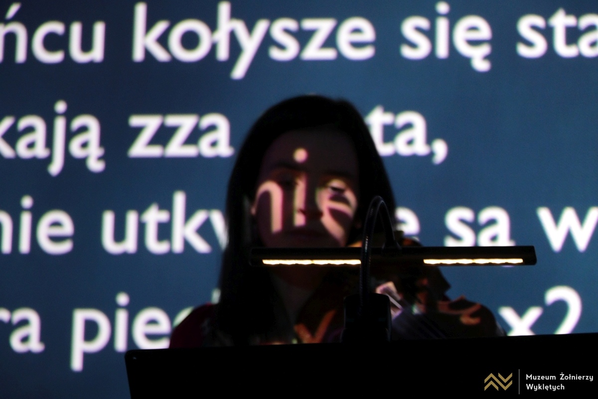 Koncert W hołdzie dla Niepodległej w Muzeum Żołnierzy Wyklętych [11.11.2024] - zdjęcie #11 - eOstroleka.pl