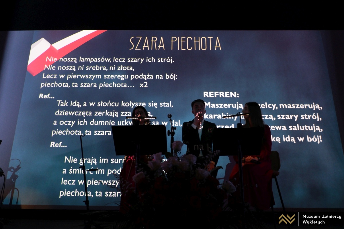Koncert W hołdzie dla Niepodległej w Muzeum Żołnierzy Wyklętych [11.11.2024] - zdjęcie #10 - eOstroleka.pl