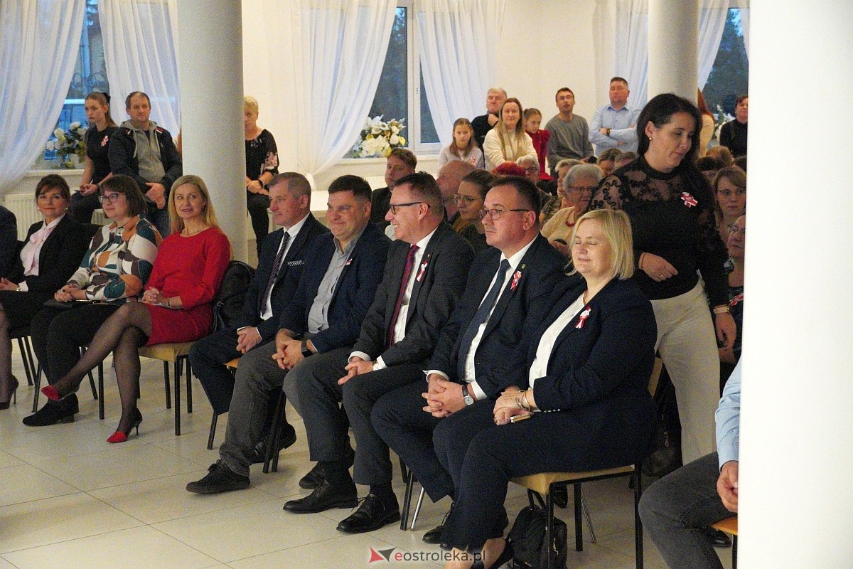 XVI Gala Laureatów Przeglądu Pieśni Patriotycznej i Wojskowej [11.11.2024] - zdjęcie #79 - eOstroleka.pl