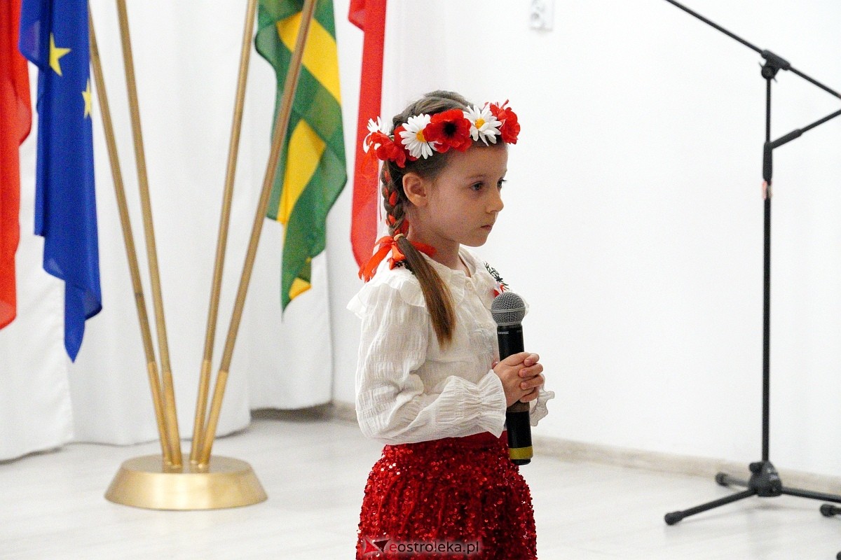 XVI Gala Laureatów Przeglądu Pieśni Patriotycznej i Wojskowej [11.11.2024] - zdjęcie #69 - eOstroleka.pl