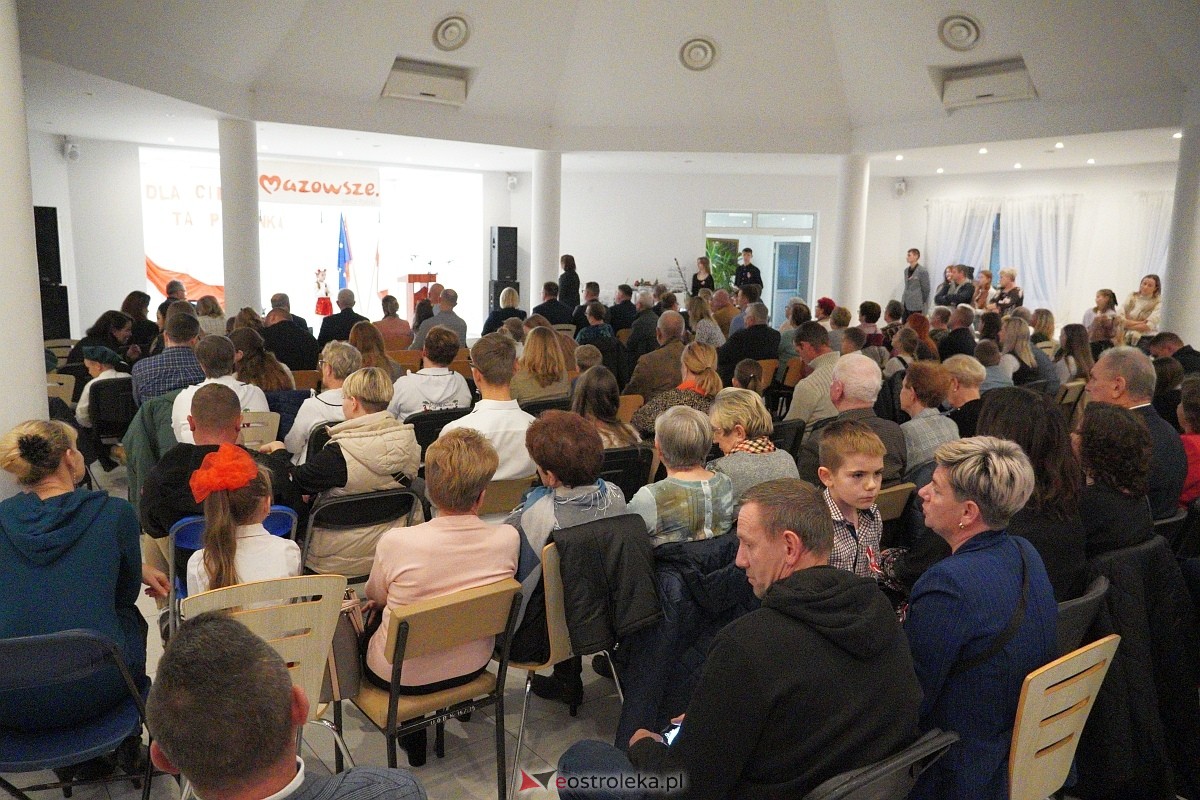 XVI Gala Laureatów Przeglądu Pieśni Patriotycznej i Wojskowej [11.11.2024] - zdjęcie #65 - eOstroleka.pl