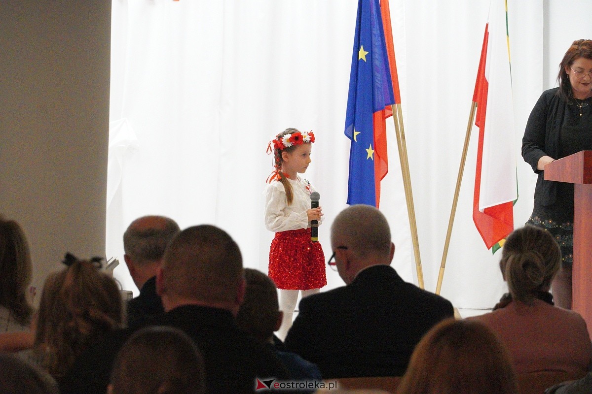 XVI Gala Laureatów Przeglądu Pieśni Patriotycznej i Wojskowej [11.11.2024] - zdjęcie #31 - eOstroleka.pl