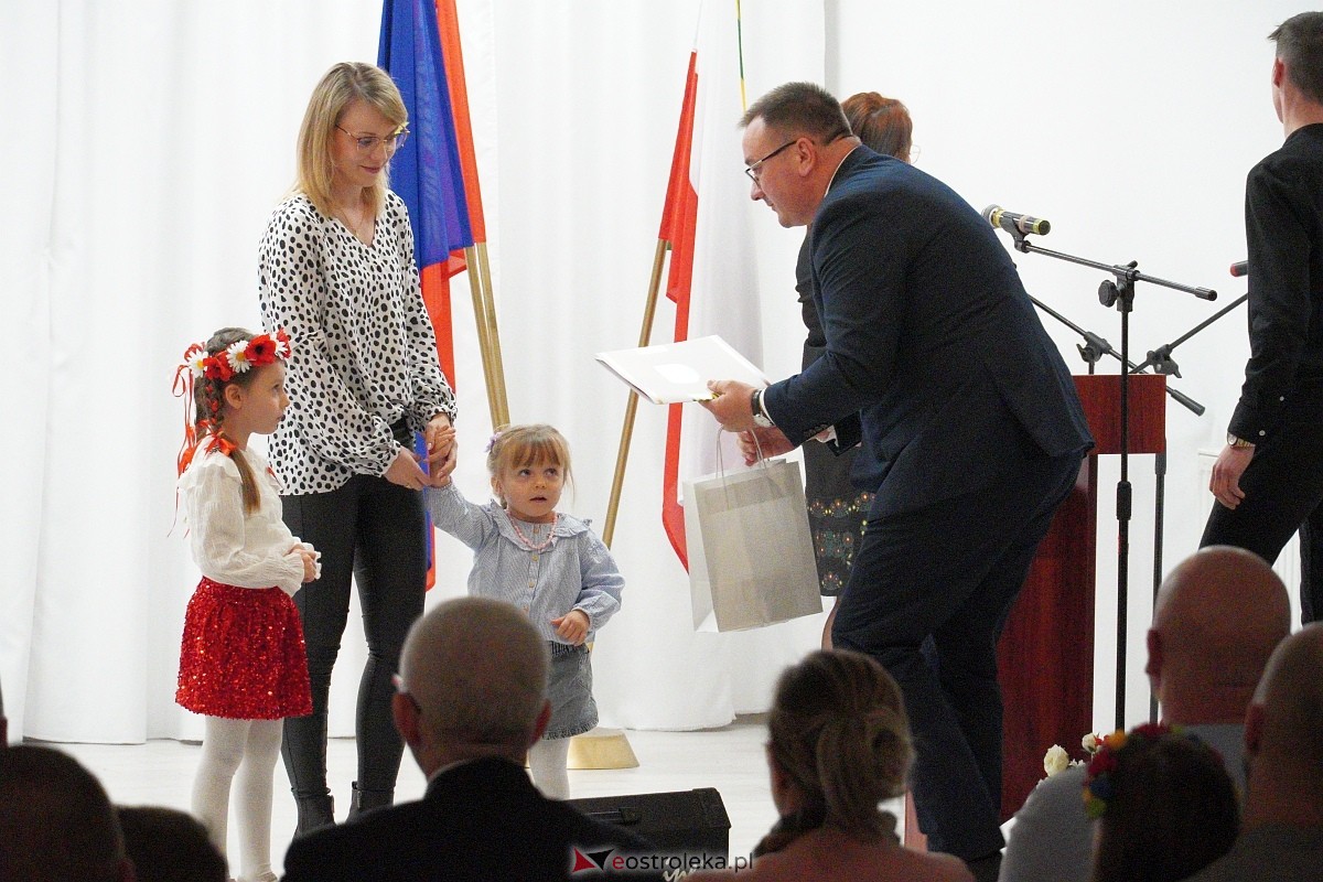XVI Gala Laureatów Przeglądu Pieśni Patriotycznej i Wojskowej [11.11.2024] - zdjęcie #29 - eOstroleka.pl