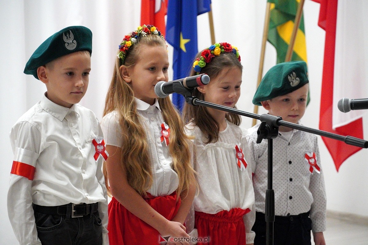XVI Gala Laureatów Przeglądu Pieśni Patriotycznej i Wojskowej [11.11.2024] - zdjęcie #25 - eOstroleka.pl