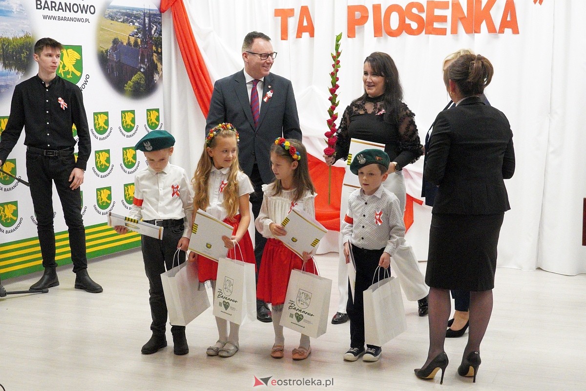 XVI Gala Laureatów Przeglądu Pieśni Patriotycznej i Wojskowej [11.11.2024] - zdjęcie #16 - eOstroleka.pl