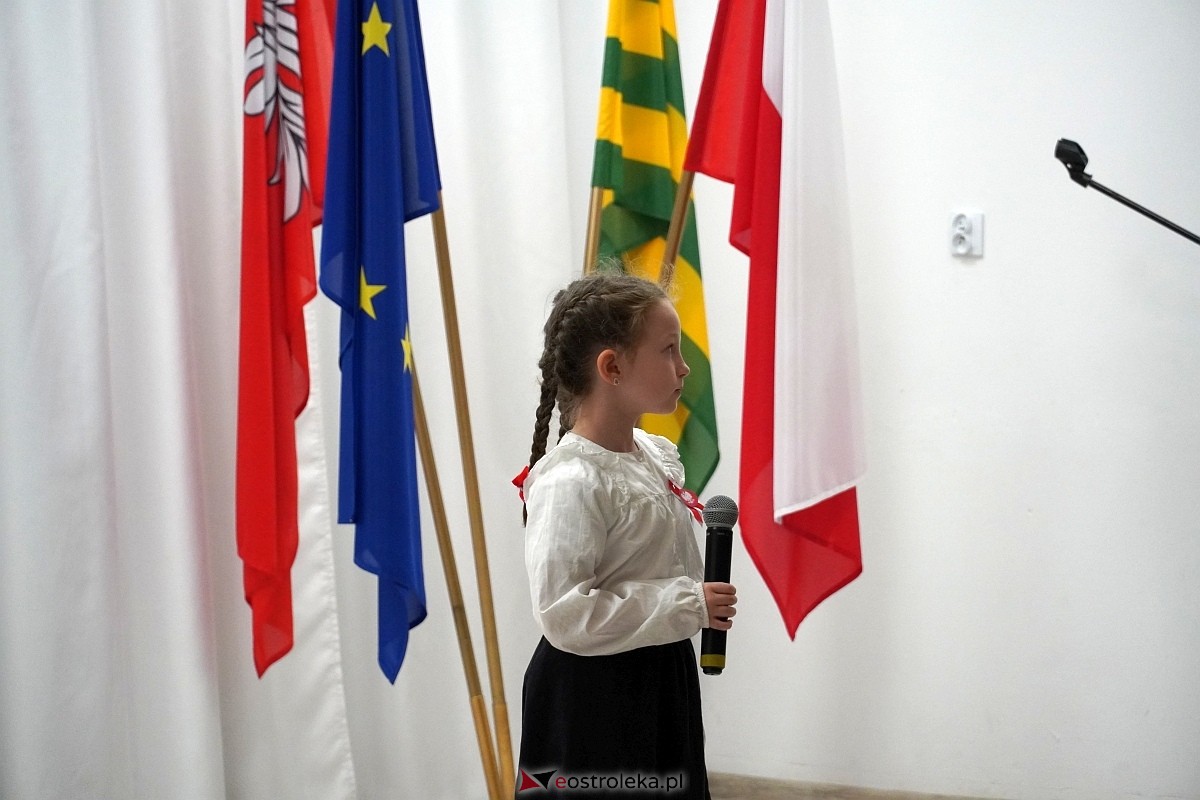 XVI Gala Laureatów Przeglądu Pieśni Patriotycznej i Wojskowej [11.11.2024] - zdjęcie #54 - eOstroleka.pl