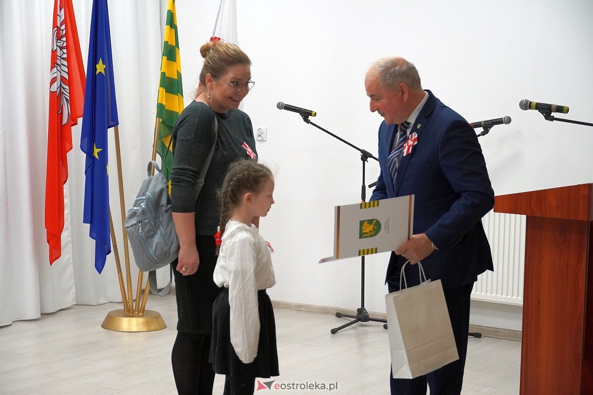 XVI Gala Laureatów Przeglądu Pieśni Patriotycznej i Wojskowej [11.11.2024] - zdjęcie #42 - eOstroleka.pl