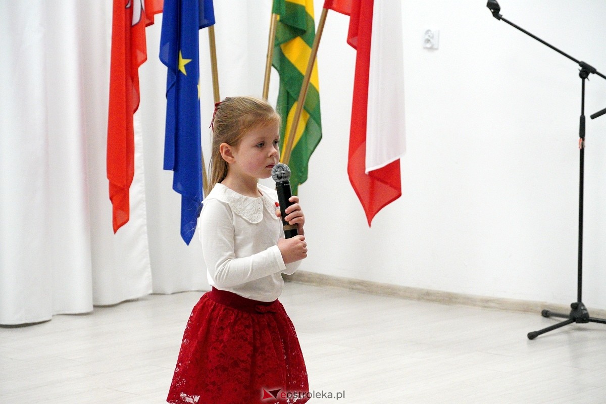 XVI Gala Laureatów Przeglądu Pieśni Patriotycznej i Wojskowej [11.11.2024] - zdjęcie #35 - eOstroleka.pl