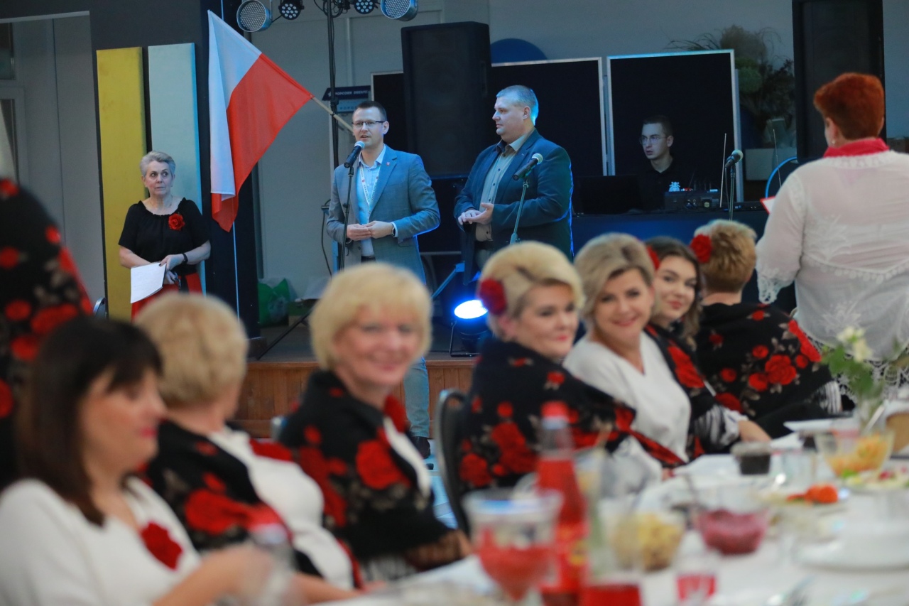 III przegląd “Patriotyzm naszego regionu w pieśniach i wierszach” [10.11.2024] - zdjęcie #16 - eOstroleka.pl