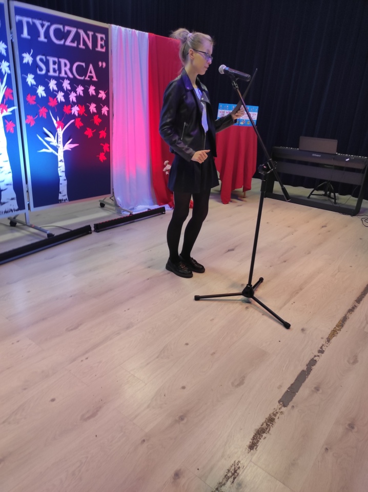 Konkurs poetycki Patriotyczne serca [09.11.2024] - zdjęcie #45 - eOstroleka.pl