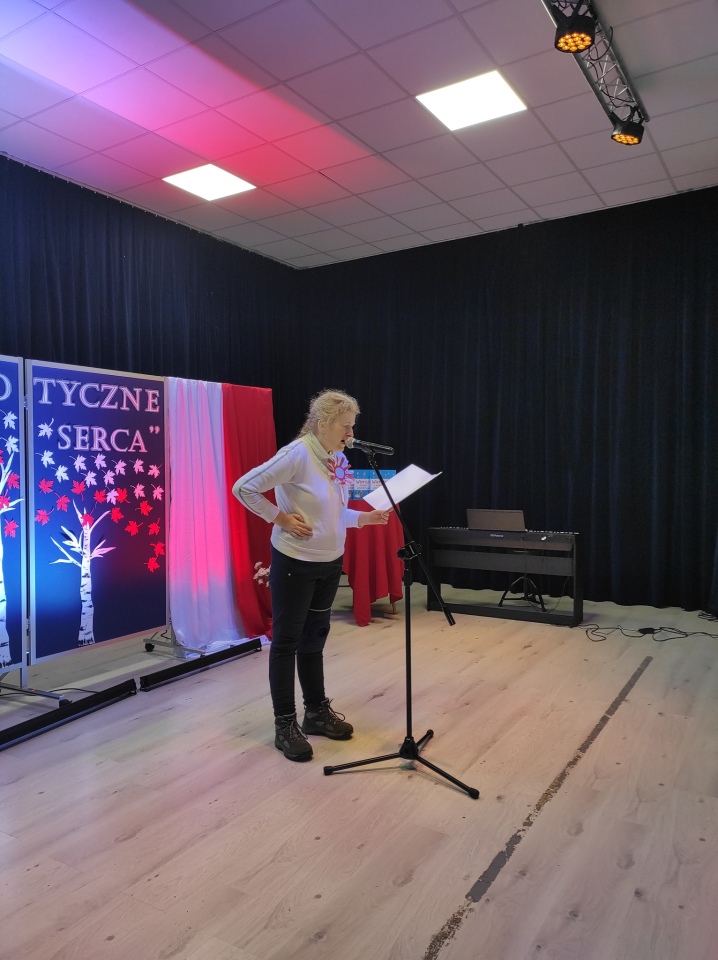 Konkurs poetycki Patriotyczne serca [09.11.2024] - zdjęcie #33 - eOstroleka.pl
