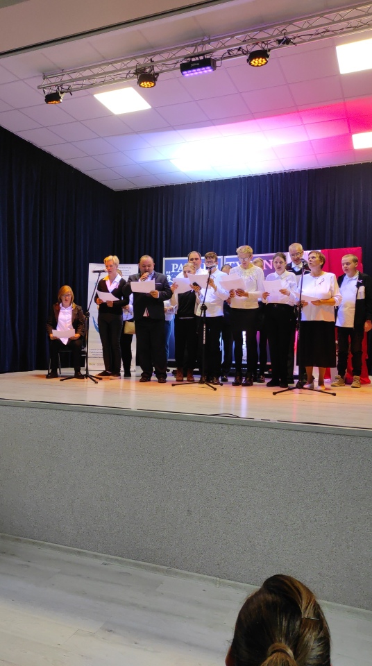 Konkurs poetycki Patriotyczne serca [09.11.2024] - zdjęcie #24 - eOstroleka.pl