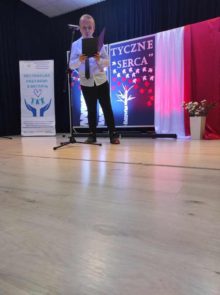 Konkurs poetycki Patriotyczne serca [09.11.2024] - zdjęcie #13 - eOstroleka.pl