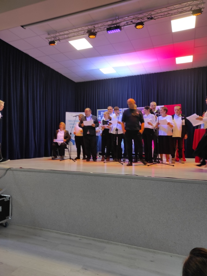 Konkurs poetycki Patriotyczne serca [09.11.2024] - zdjęcie #4 - eOstroleka.pl