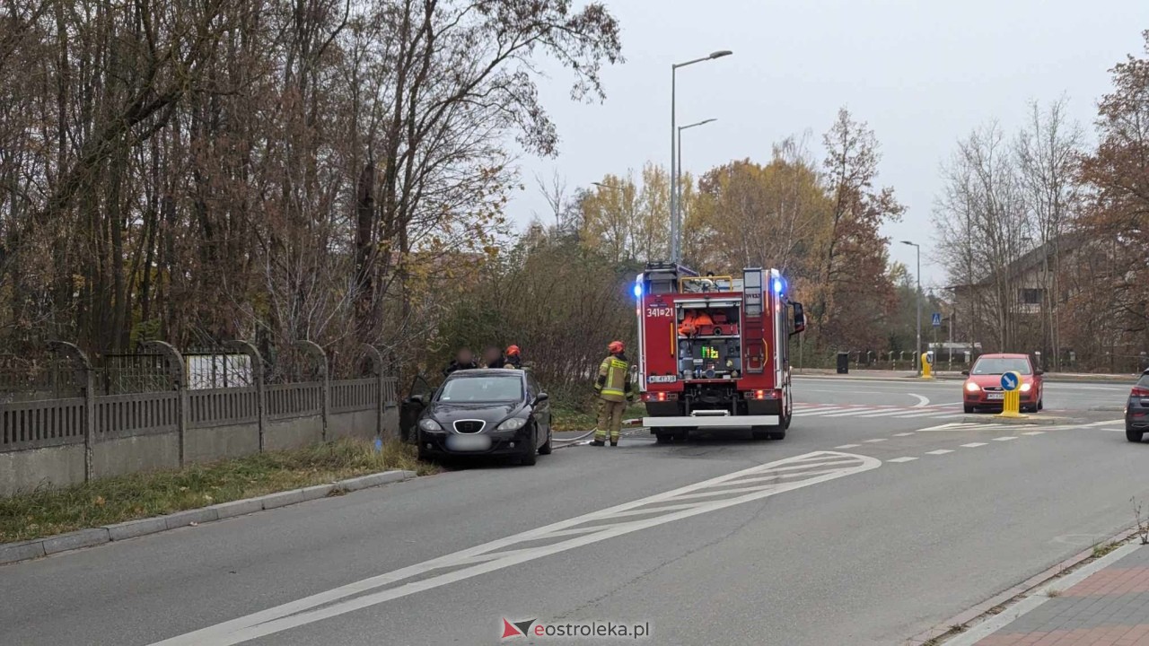 Pożar samochodu przy ul. Granicznej [12.11.2024] - zdjęcie #2 - eOstroleka.pl