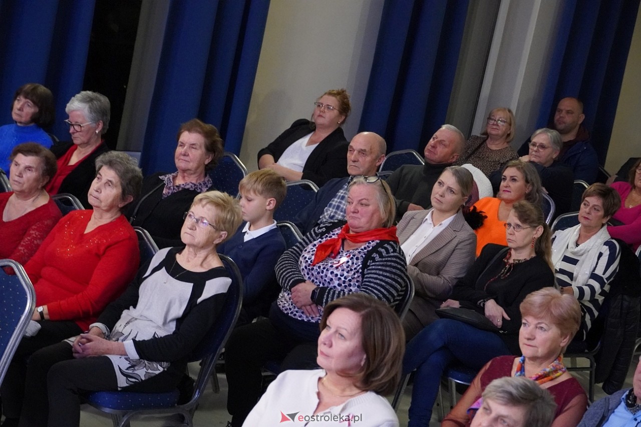 Koncert „Patriotyczne serca w wykonaniu zespołu Ferajna z Hoovera w Goworowie [12.11.2024] - zdjęcie #26 - eOstroleka.pl