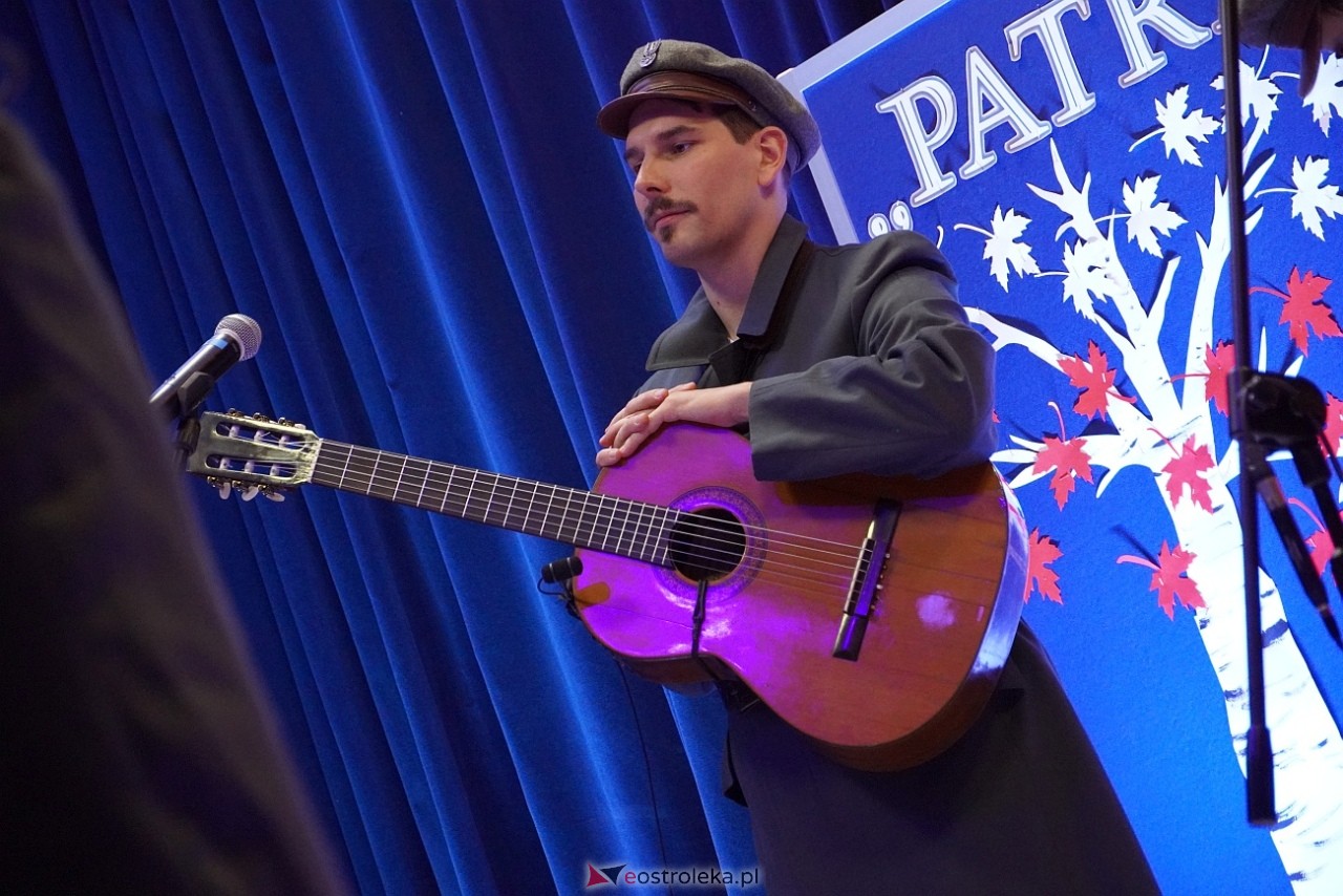 Koncert „Patriotyczne serca w wykonaniu zespołu Ferajna z Hoovera w Goworowie [12.11.2024] - zdjęcie #15 - eOstroleka.pl