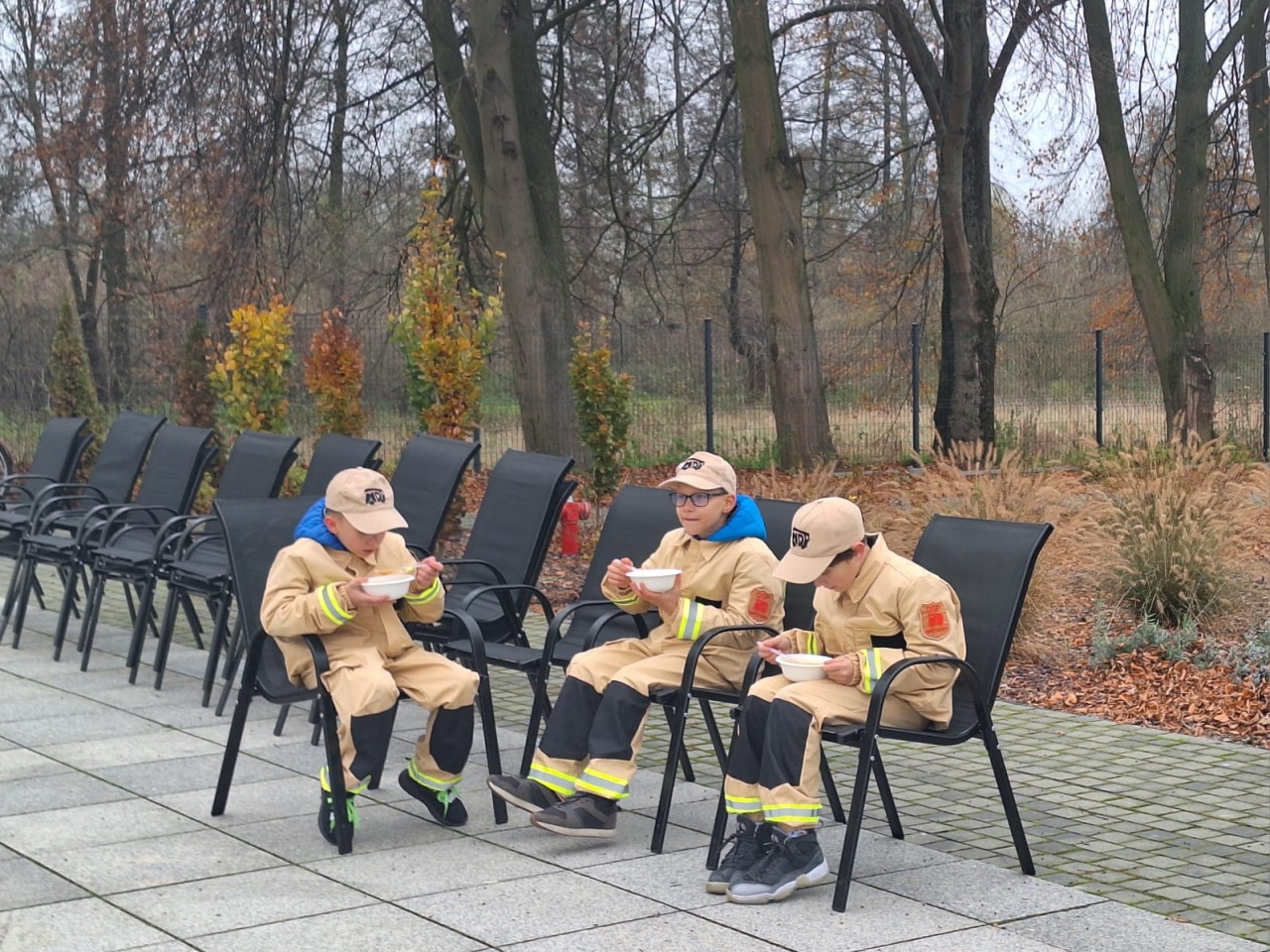 Obchody Narodowego Święta Niepodległości w Troszynie [11.11.2024] - zdjęcie #75 - eOstroleka.pl