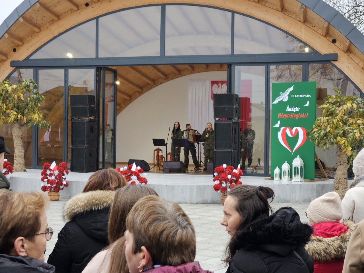 Obchody Narodowego Święta Niepodległości w Troszynie [11.11.2024] - zdjęcie #64 - eOstroleka.pl