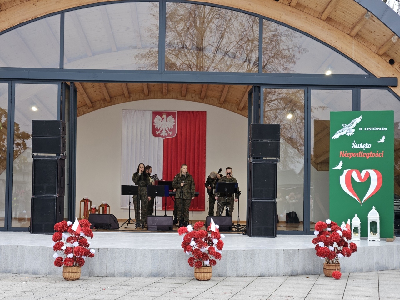 Obchody Narodowego Święta Niepodległości w Troszynie [11.11.2024] - zdjęcie #40 - eOstroleka.pl