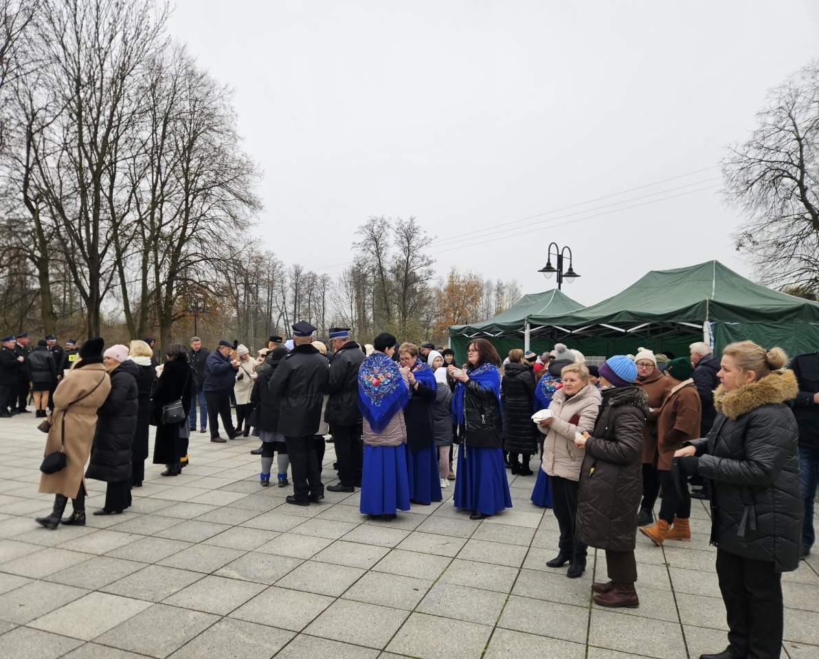 Obchody Narodowego Święta Niepodległości w Troszynie [11.11.2024] - zdjęcie #38 - eOstroleka.pl